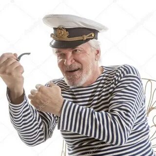 Моряки курят трубку