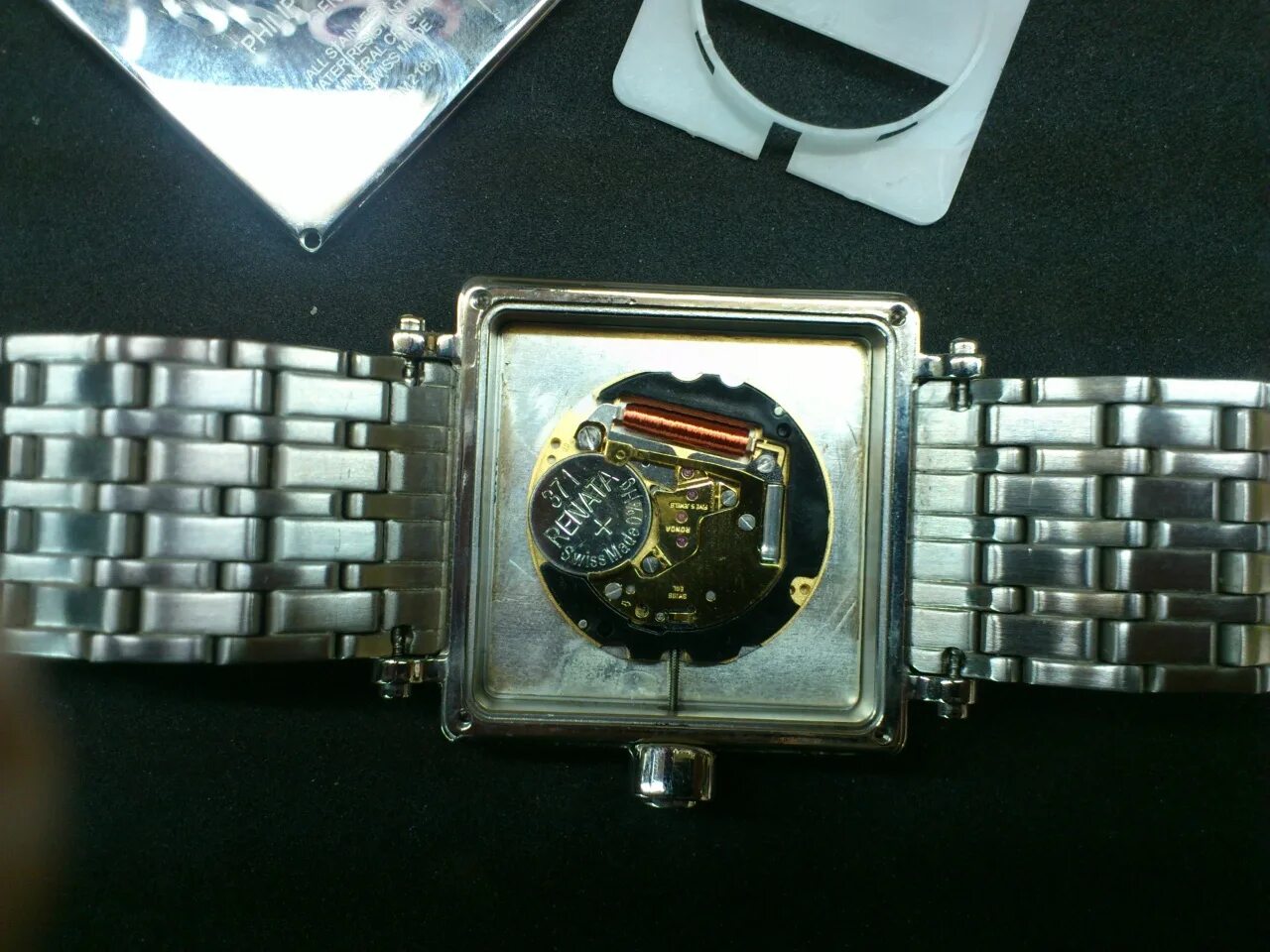 Часы. Математические часы настенные. Часы которые шли вспять. Часы идущие в обратную сторону. Часы идущие в обратную сторону.