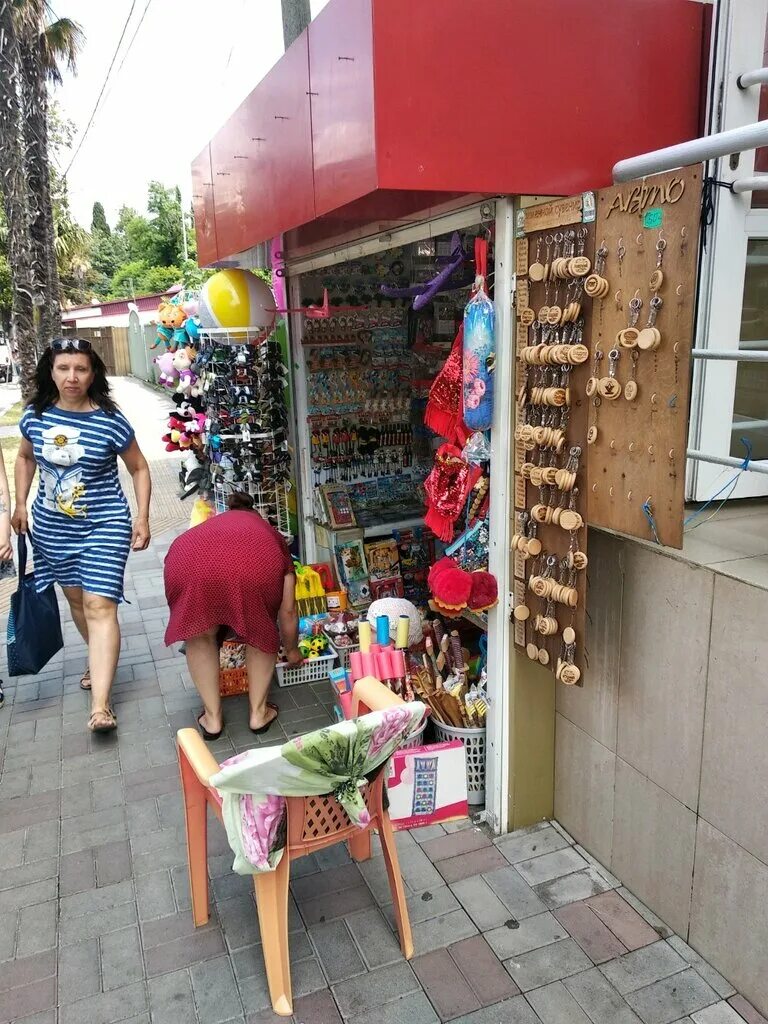 Олимпийский сувенир из сочи. Какие сувениры можно купить в сочи. Что привезти из адлера. Что привезти из адлера. Что привезти из адлера.