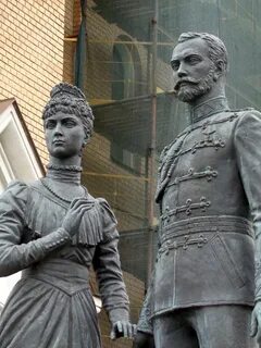 Памятник николаю 2