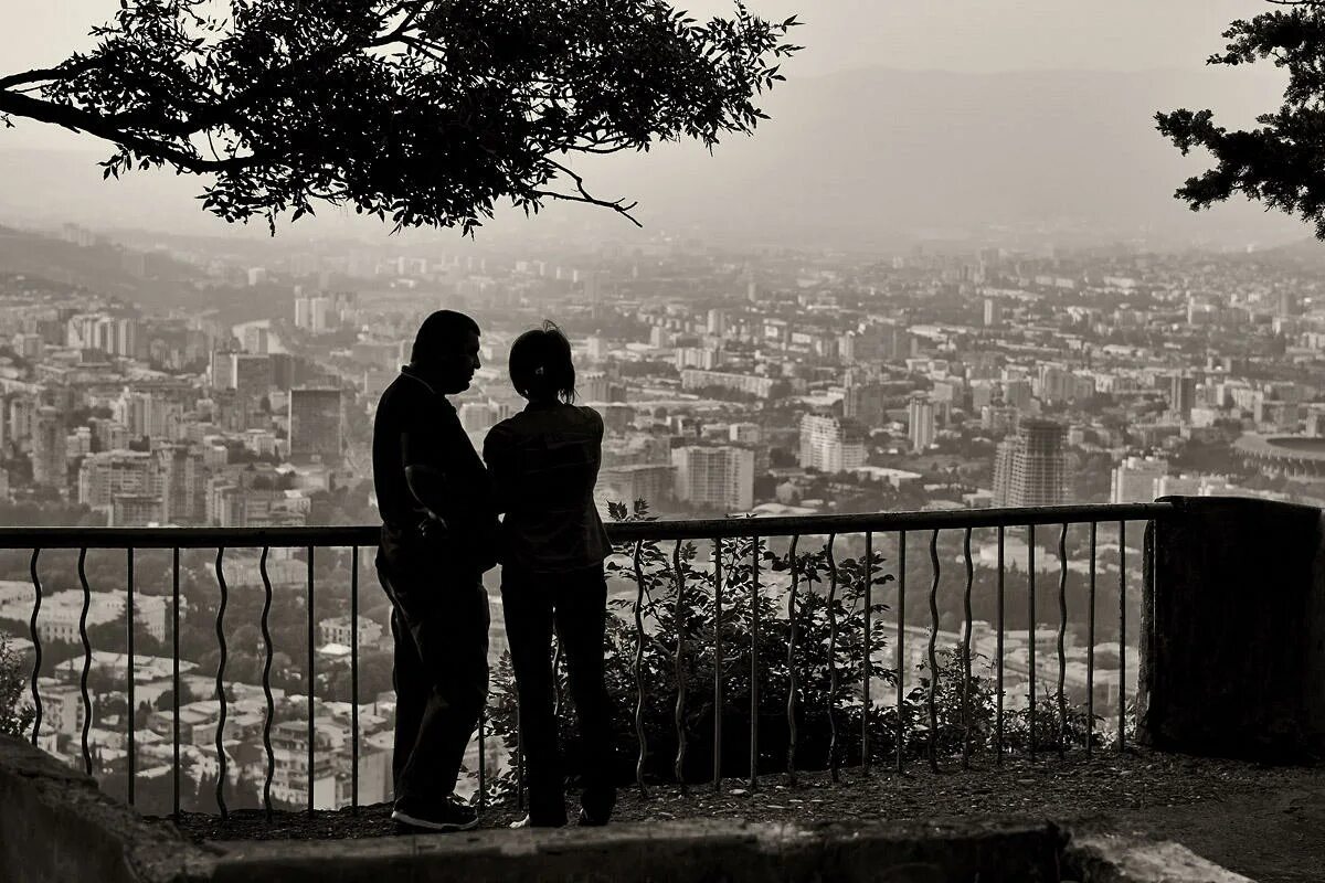 Блэк Тбилиси. Black Tbilisi фото. Tbilisi tabaxmela potoebi. Sasaxlis potoebi.