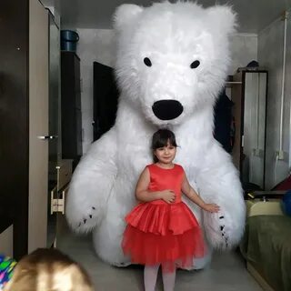 Медведь большой поздравляю