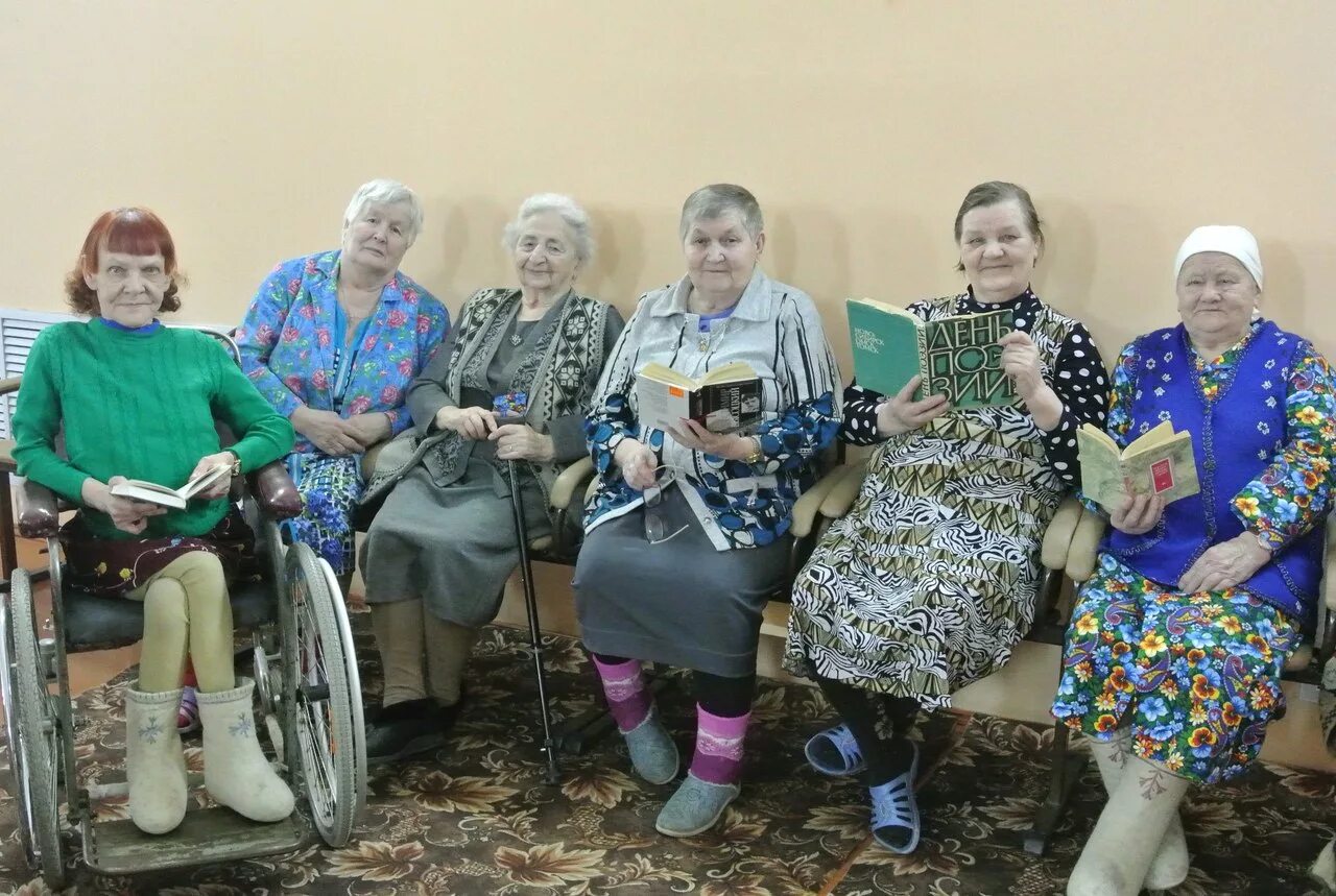 Пенсионер колясочник. Дом престарелых инвалид отзывы. Пансионаты для престарелых в красногорске. Дом инвалидов и престарелых "дом престарелых" бериславский район. Интернаты для престарелых и инвалидов в москве.