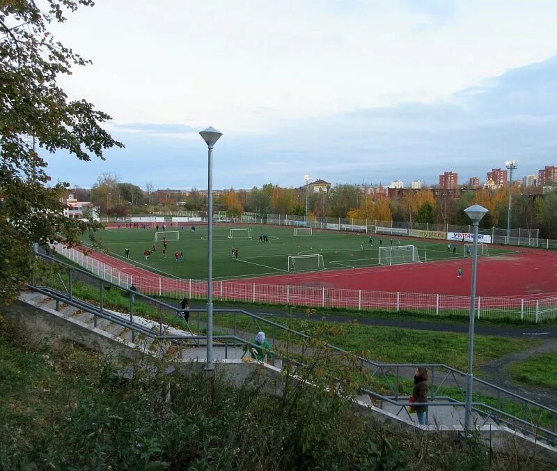 Стадион юность петрозаводск. Стадион Юность ПТЗ. Юность Петрозаводск. Стадион Динамо Петрозаводск. Петрозаводск в СССР стадион Юность.