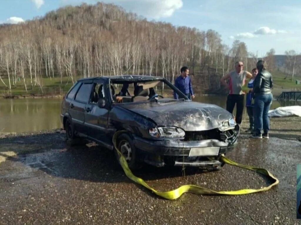 ДТП В Башкирии в Зианчуринском районе. Утопили машину. Ямашла Зианчуринский район утонула машина.