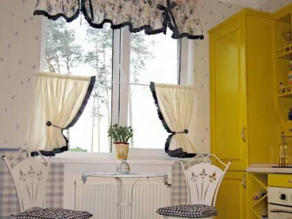 Штора на кухню короткая в стиле