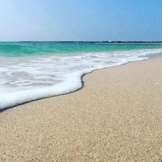 Черное море белый песок