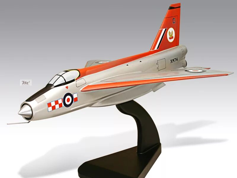 Lightning model. Инглиш электрик лайтнинг. инглиш электрик лайтнинг с крылом изменяемой стреловидности. english electric lightning шасси. english electric lightning cockpit.