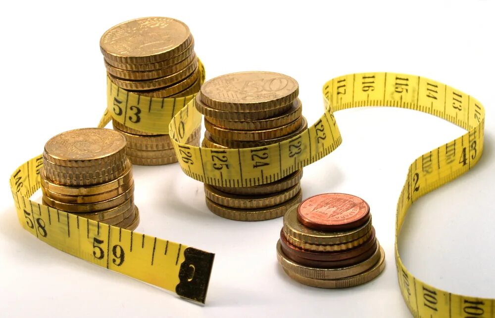 Управлять деньгами. Копилка для денег. Деньги это в экономике. Экономия. Деньги улетают.