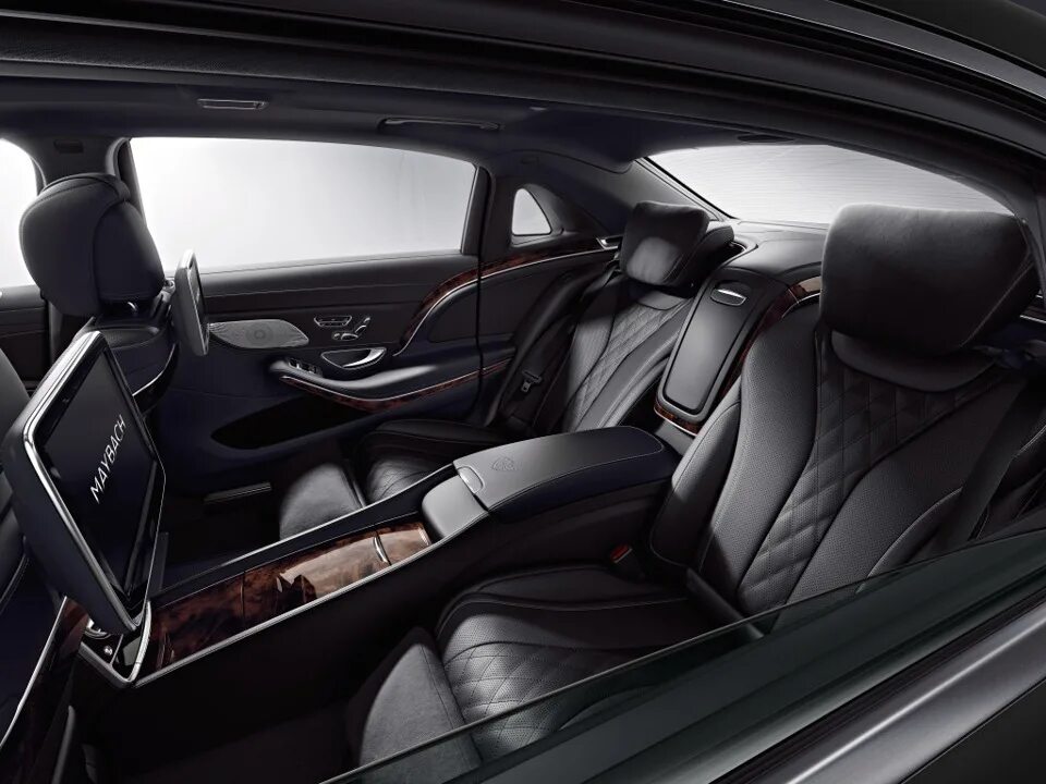 Продажи роскошного Mercedes-Maybach S600 стартуют 7 февраля