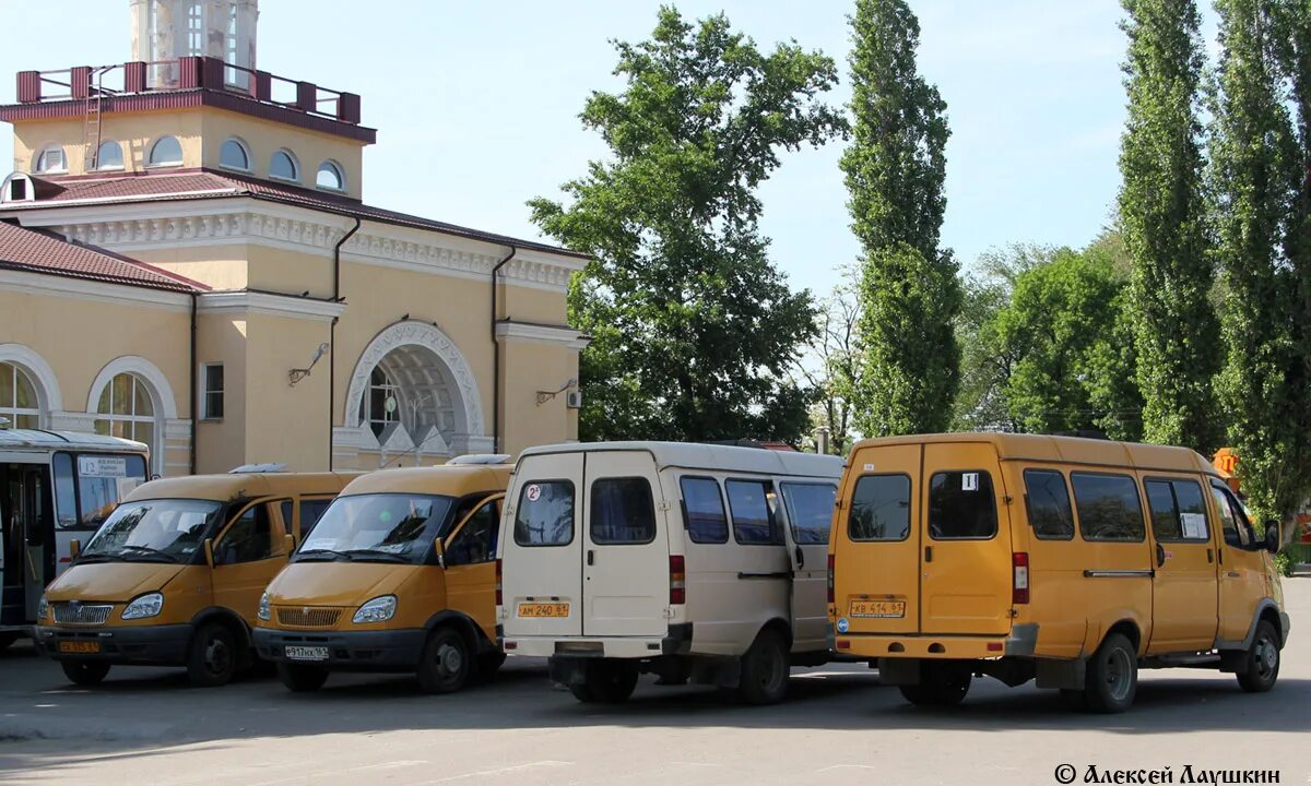 Цхинвальский вокзал автобусы. Копей Автобусный вокзал.. Рышканы автобусная станция. Яготин Киевская область автобусная станция. Автобус вокзал стадион