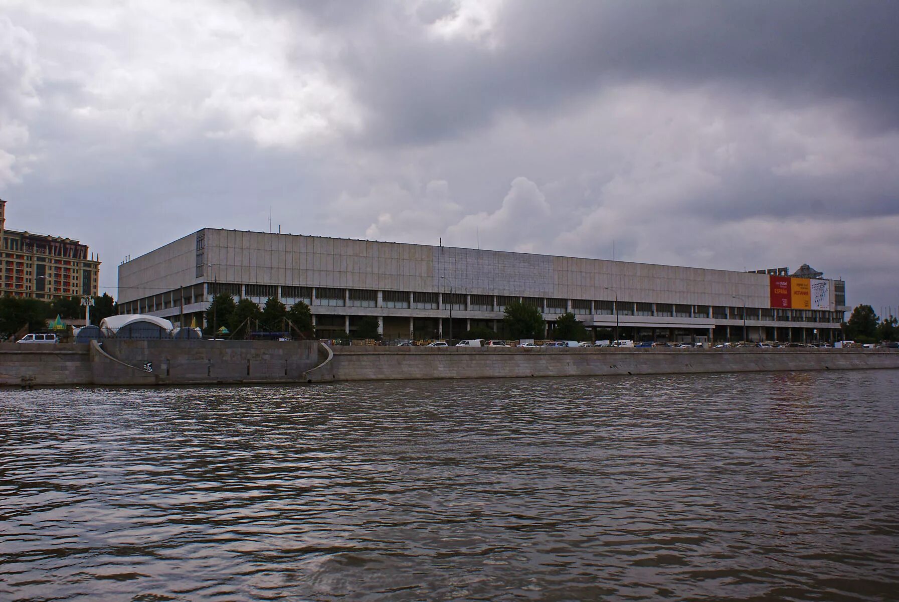 Дом. Крымский вал цдх. Дом. Дом художника в москве на крымском валу. Дом.