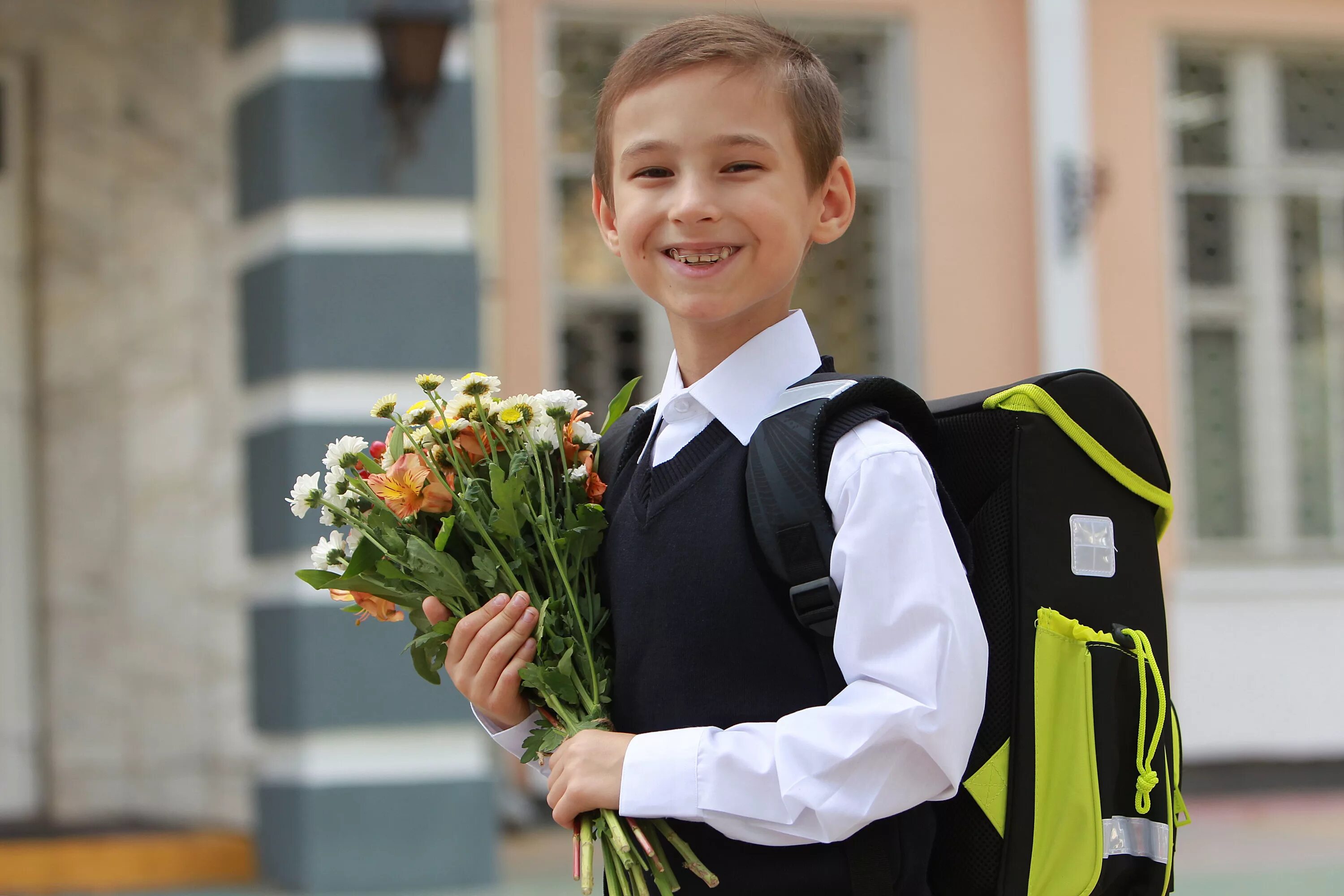 Первоклассник. Красивые первоклассники. Фотосессия первоклассника. Школьник первоклассник.