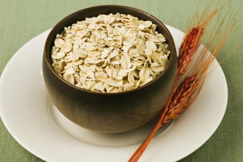 Каша из цельной овсянки. Геркулесовая каша из цельного зерна. Цельнозерновая овсянка. Овсянка steel cut. Каша из овса.