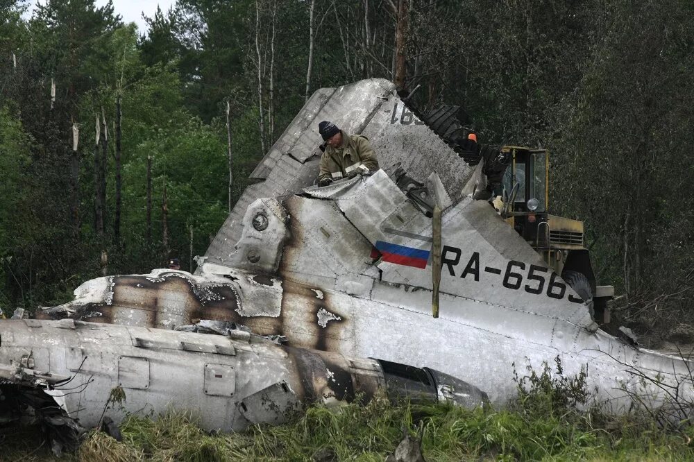 1 июля 2001. Катастрофа ту-154 под Иркутском (2001). Петрозаводск авиакатастрофа ту 134. Авиакатастрофа Иркутск 2001. Катастрофа ту-154 под Иркутском.