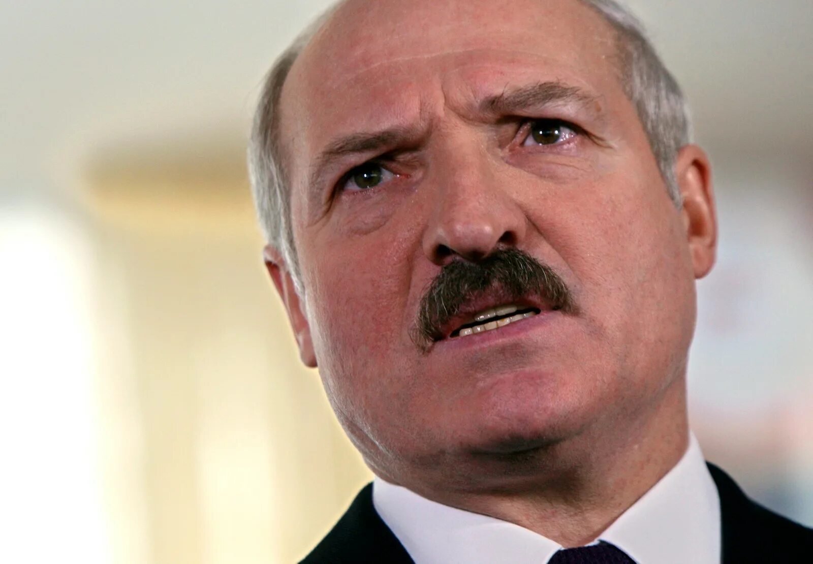 Лукашенко осудил. Александр лукашенко. лукашенко 1997. лукашенко злой. лукашенко 1998.
