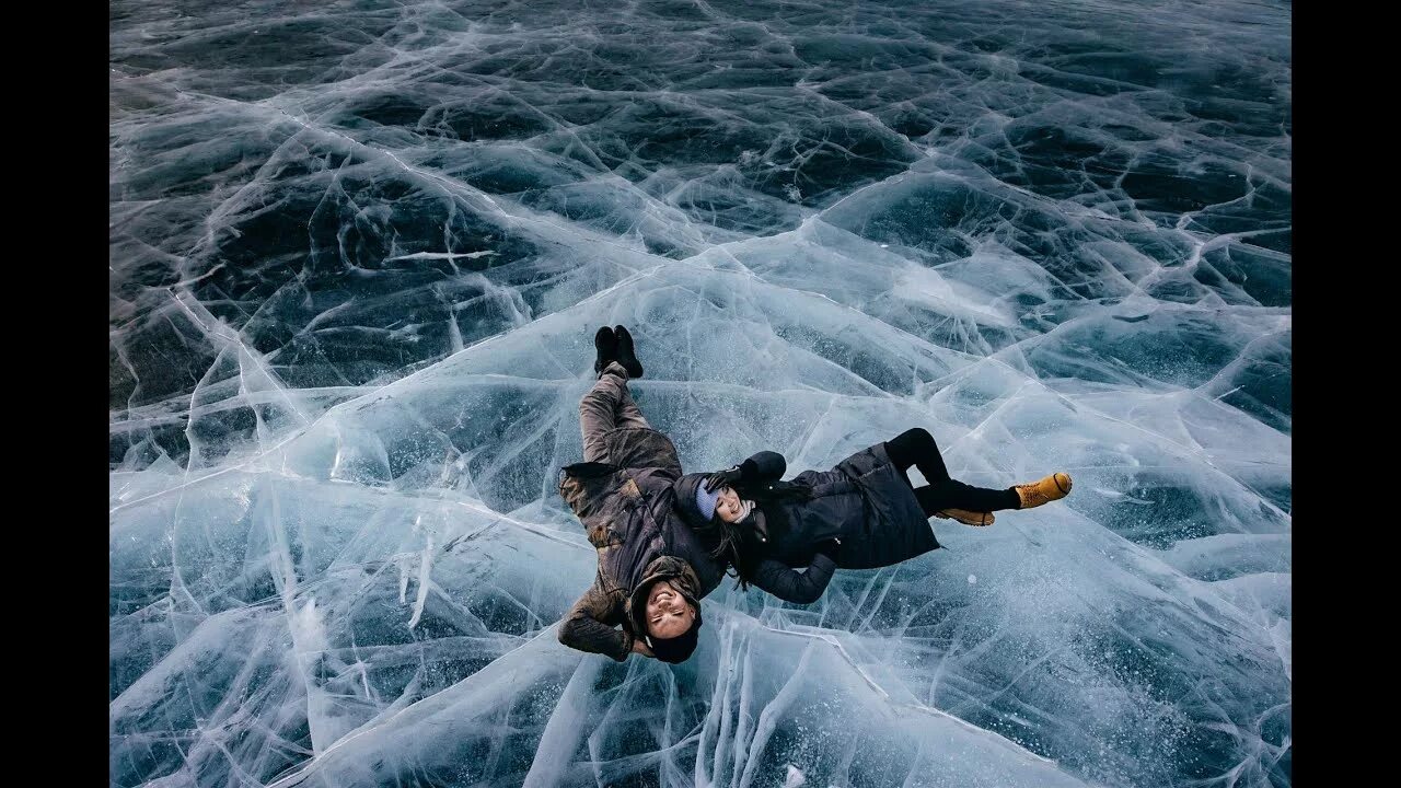 Фотосессия на льду. Свадебная фотосессия на Байкале зимой. Фотосессия на Байкале зимой. Фотосессия на льду озера