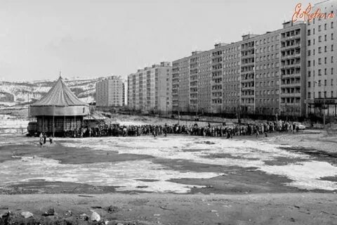 Мурманску 80