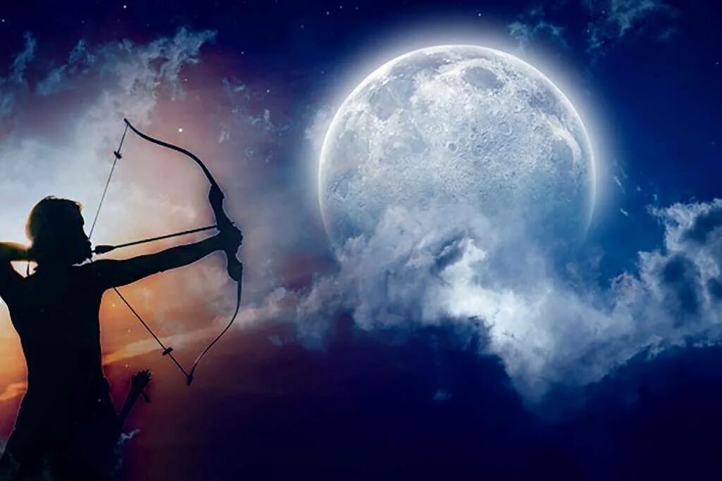 Стрелец знак зодиака венера. Полнолуние в стрельце. Женщина луна. Луна в знаке стрельца. Сагитариус знак зодиака.