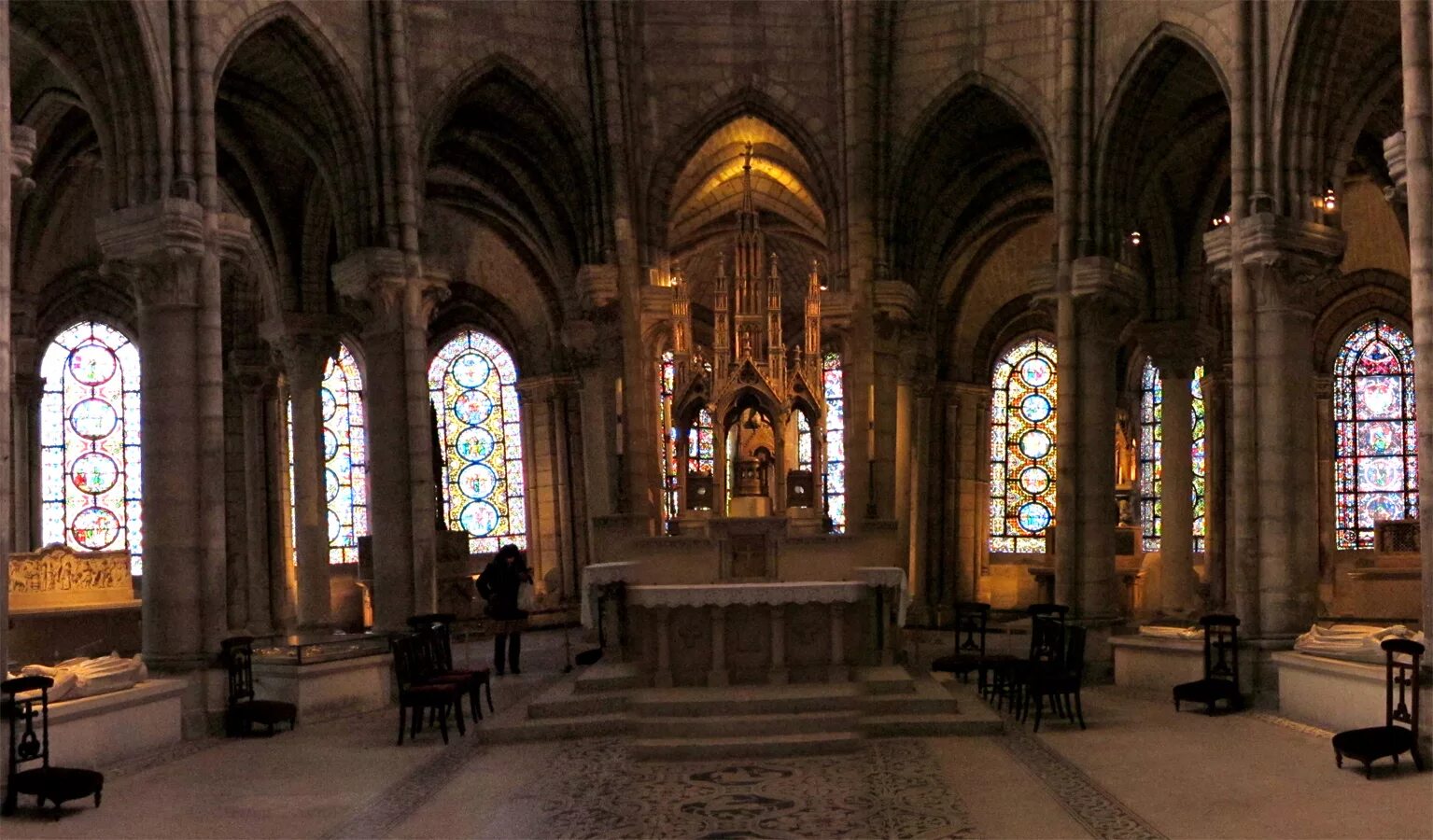 сен дени бой