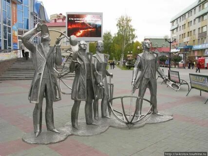 Памятники хмао