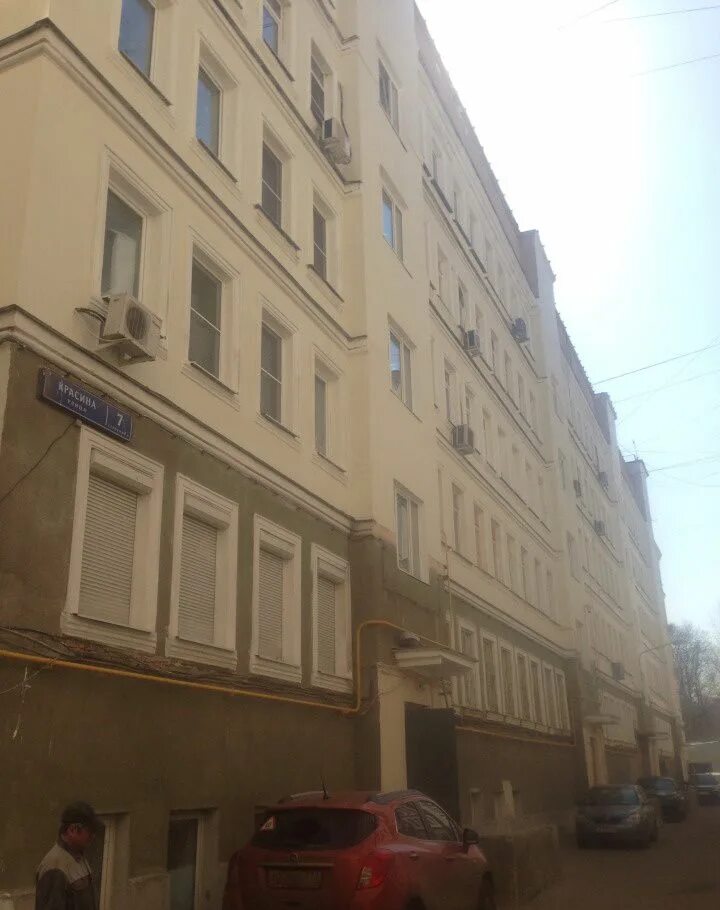 1. Малая дмитровка д. Красина 7 стр 1. Москва, ул. Красина 7 стр 3.