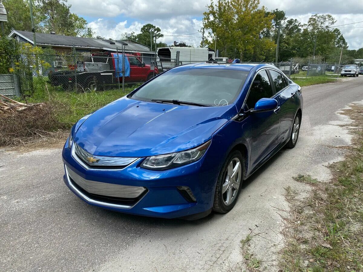 Chevrolet Volt 2017. Chevrolet Volt 2. Chevrolet Volt Hybrid 2022. Chevrolet Volt 1.5 CVT, 2017, синий. Volt 2017