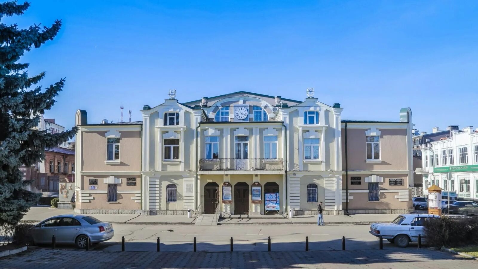 Театр имени вахтангова владикавказ