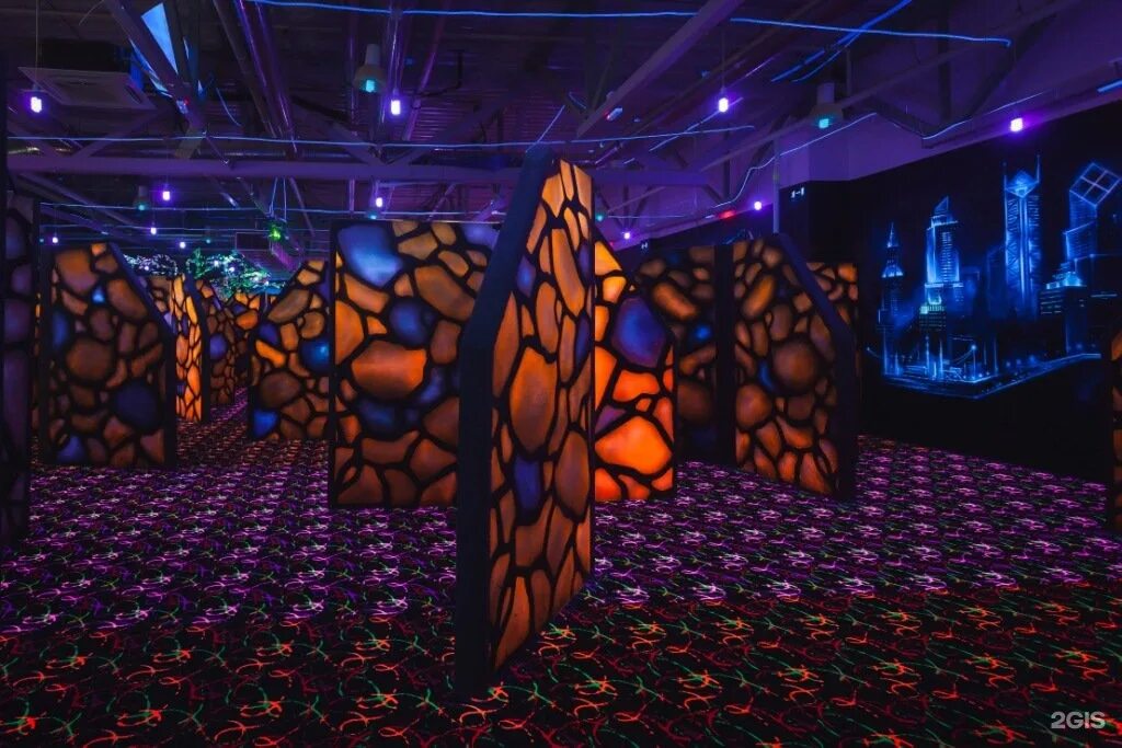 Laserland Гагаринский. Лазертаг в Москве Арена лазерланд. ЛАЗЕРЛЭНД Вегас. ЛАЗЕРЛЭНД Мякинино