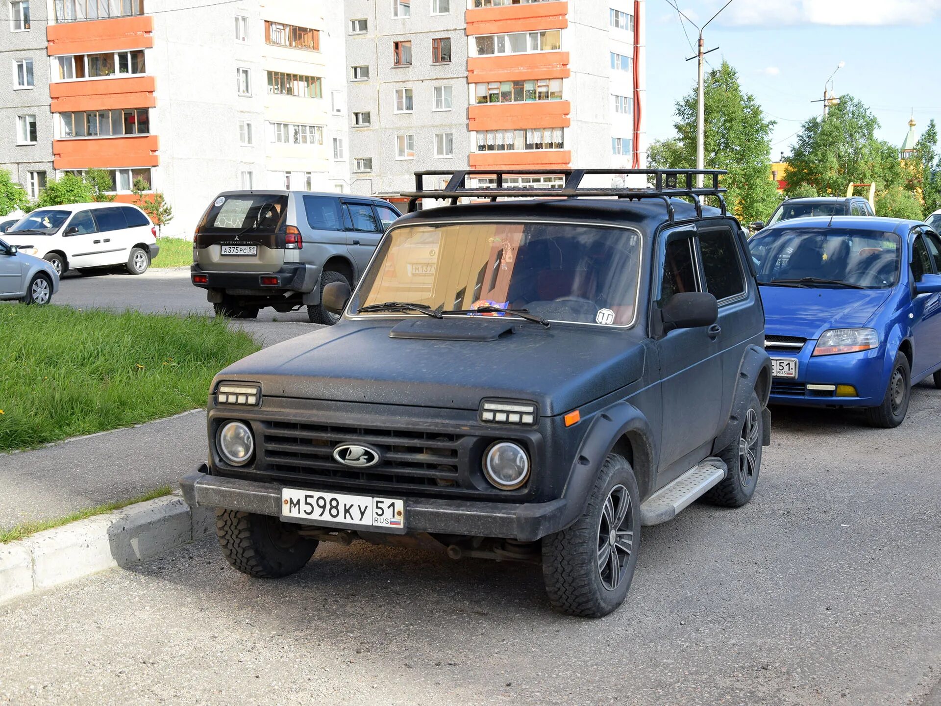 Нива шевроле игра. Нива в мурманске. Нива дастер ниссан. Уаз ford. Уаз оффроад.
