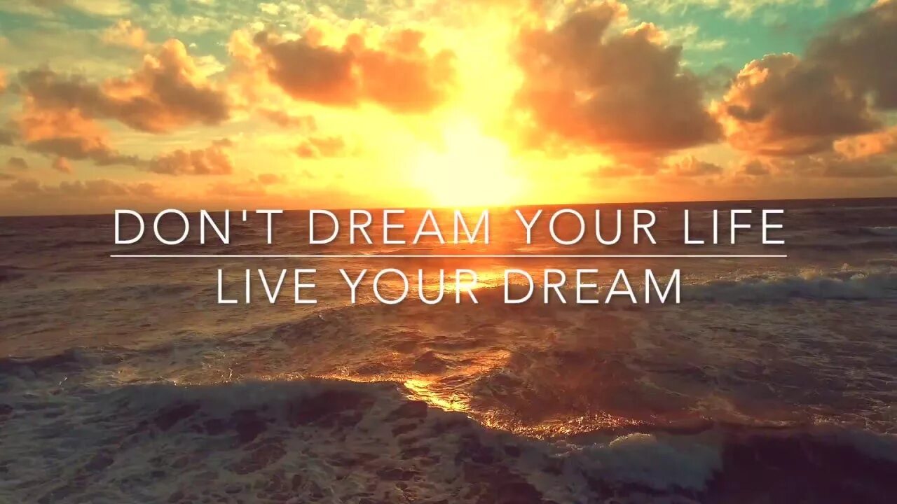 What is your job. Красивые вдохновляющие фразы. Мотивирующие заставки. Мотивирующие фразы короткие. Dream job логотип.