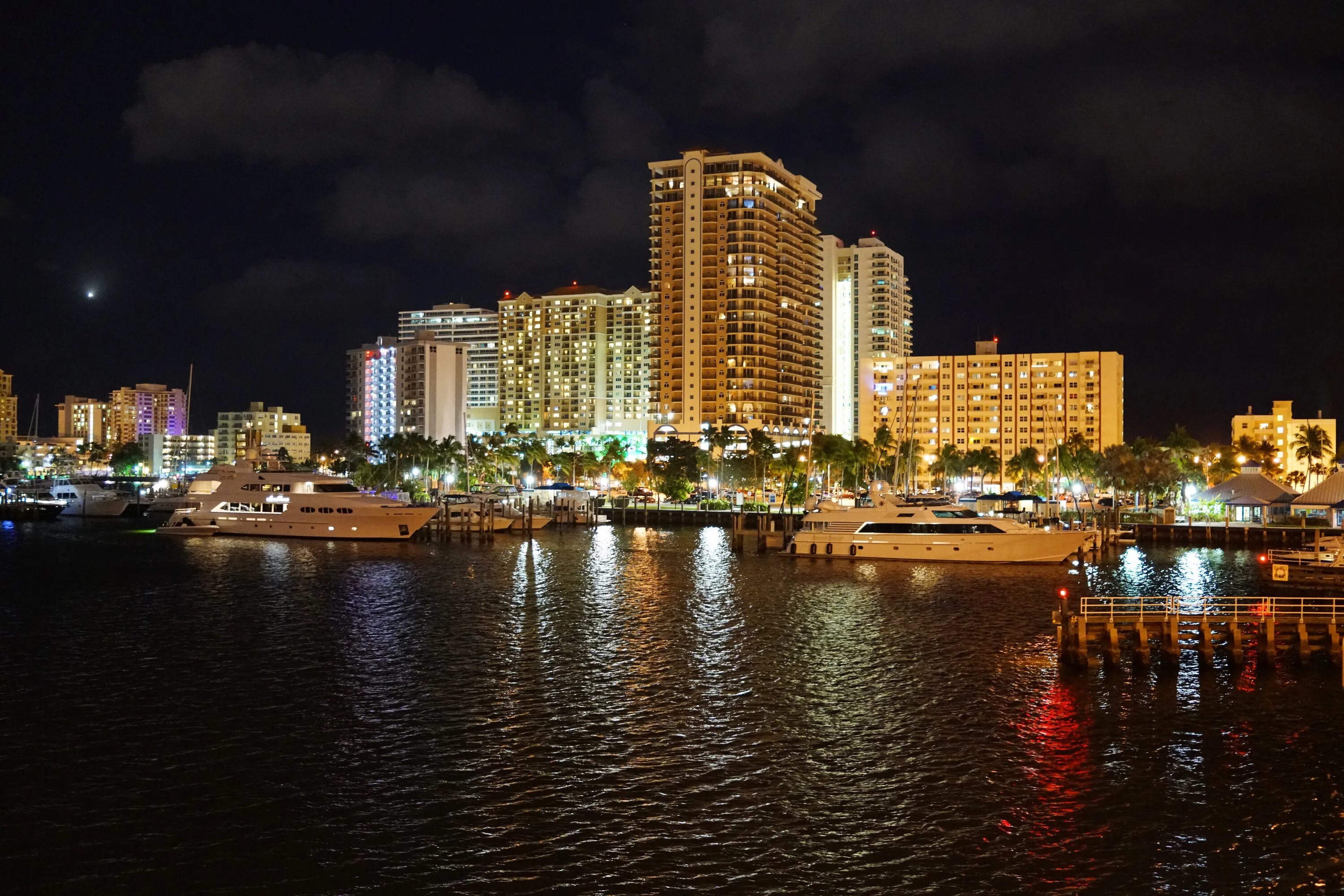 Fort lauderdale. Лодердейл Флорида. Форт-Лодердейле, Флорида. Набережная Форт-Лаудердейл. Fort Lauderdale Florida.