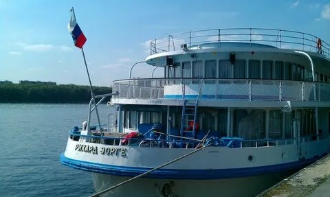 Круиз выходного дня на теплоходе из москвы