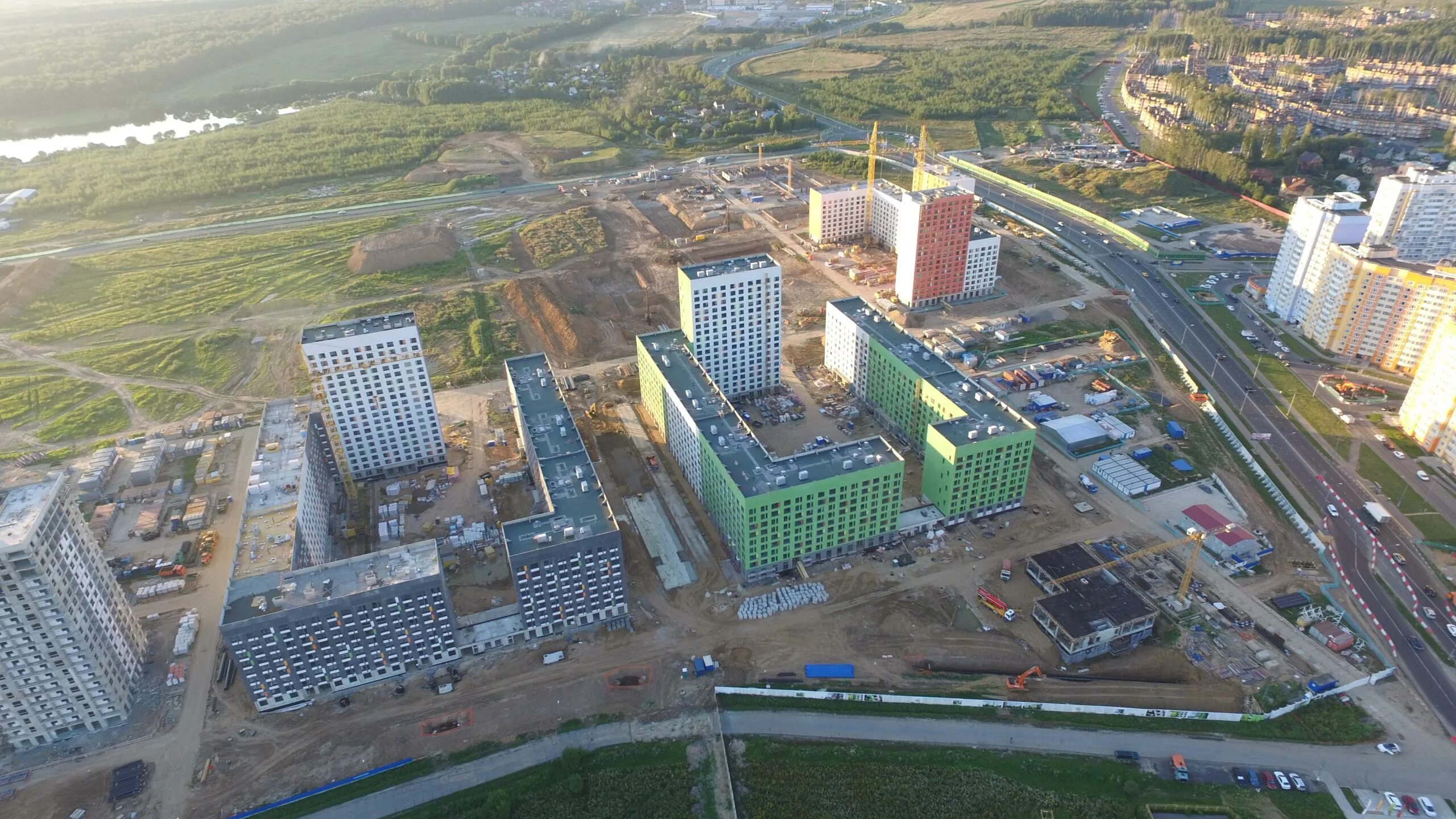 Жилой квартал «бунинские луга». 3. Александры монаховой 84к3. Жк бунинские луга. Площадка пирамида бунинские луга.