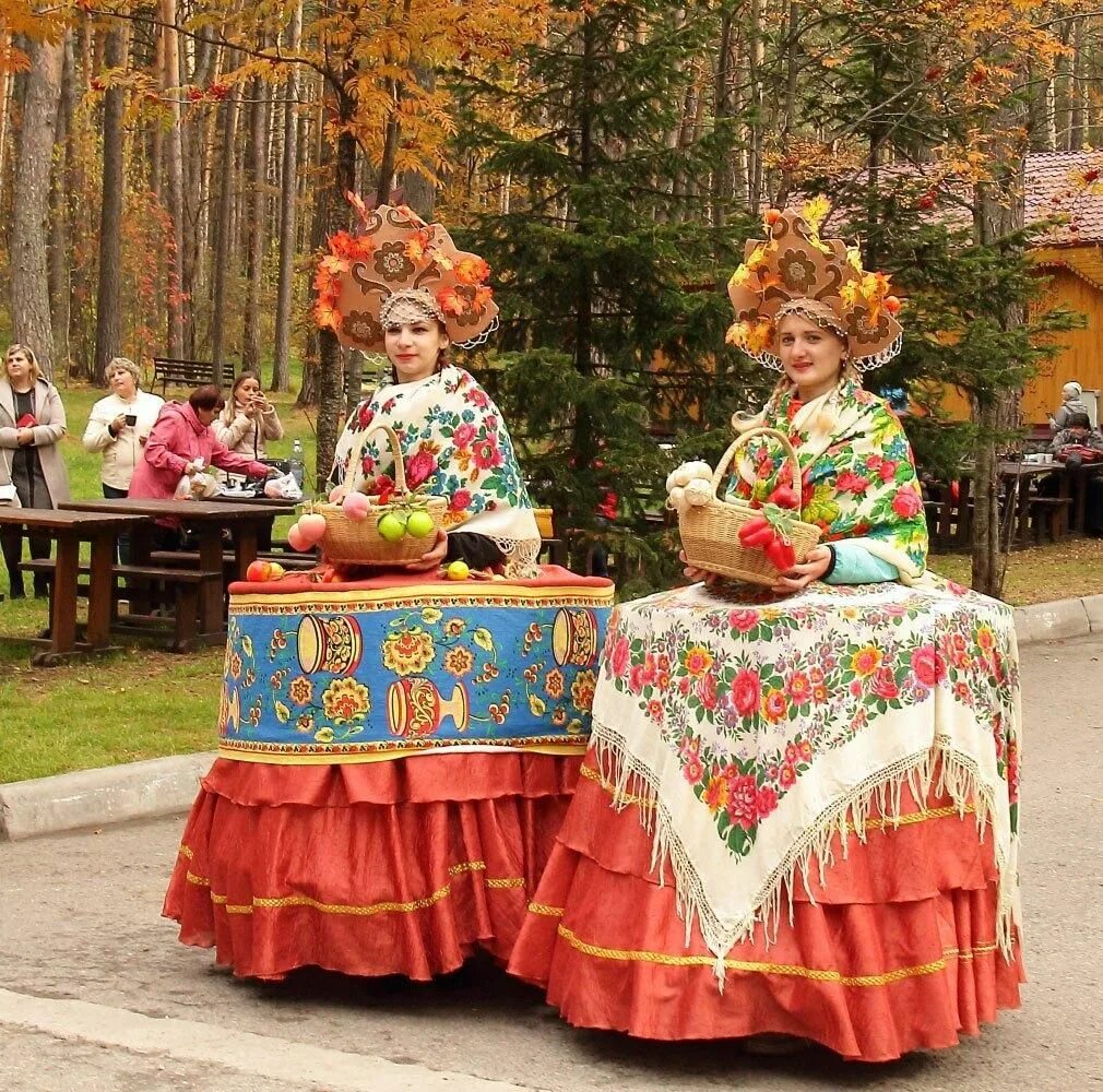 Конкурс сценариев россия. Самоварфест 2022. Фольклорный праздник. Праздник самовара. Фольклор посиделки.