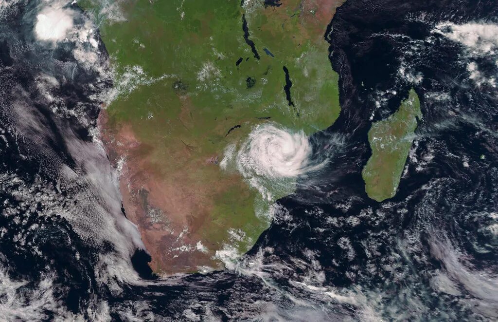 Fill in pollution cyclone global