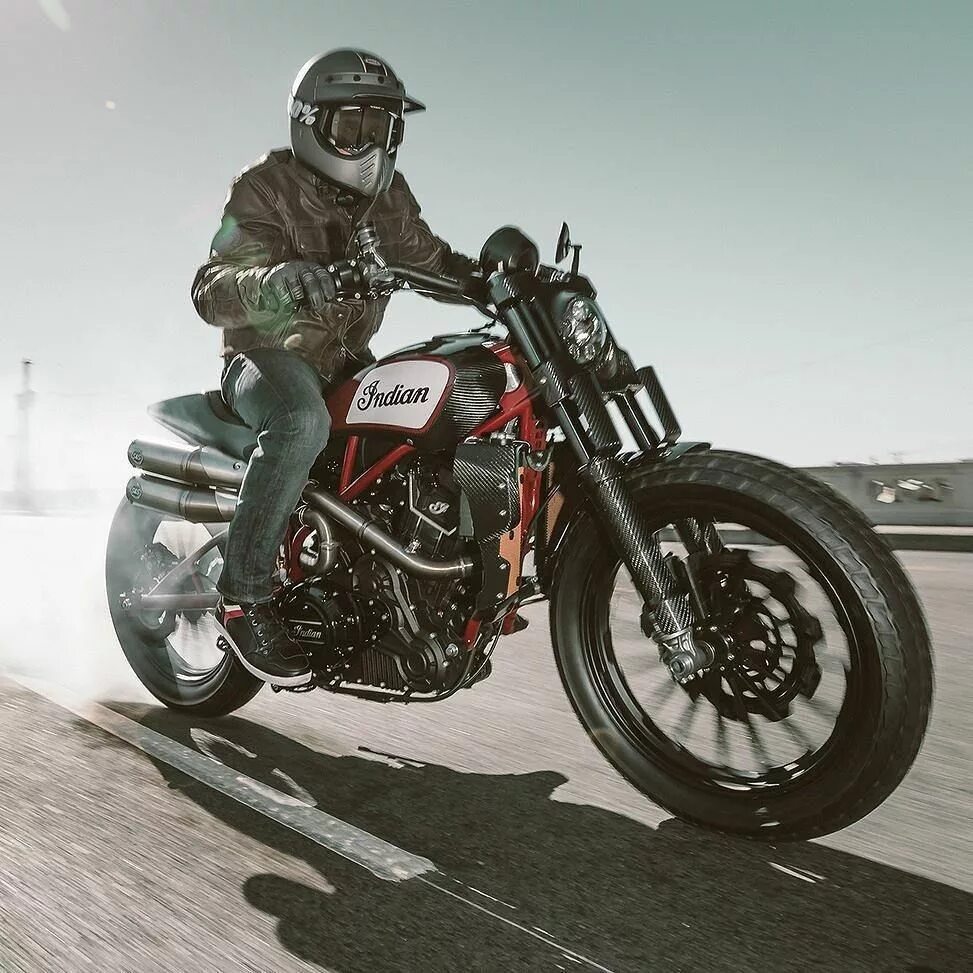 Triumph rocket 3 roadster. Мотоцикл 3d. 50м3 мотоцикл. 2t мотоциклы в мото gp. Ktm tech 3 motogp.