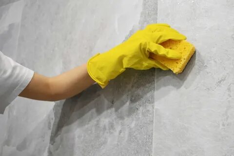 Natursteinfliesen reinigen: So bekommen Sie Naturstein sauber, ohne ihn zu ...