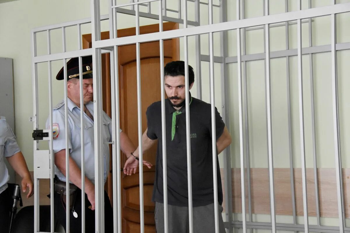 Зиявудин кайтмазов. Подсудимый. Посадили двух братьев. Зиявудина магомедова. Зиявудин магомедов брат магомед.