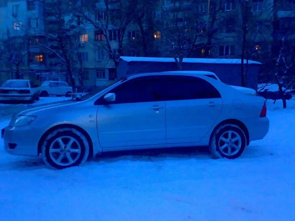Тойота королла 120 на литье. Toyota corolla 120 r17. Колеса тойота королла 2006. Колеса тойота королла 2006. Corolla e120 r16.