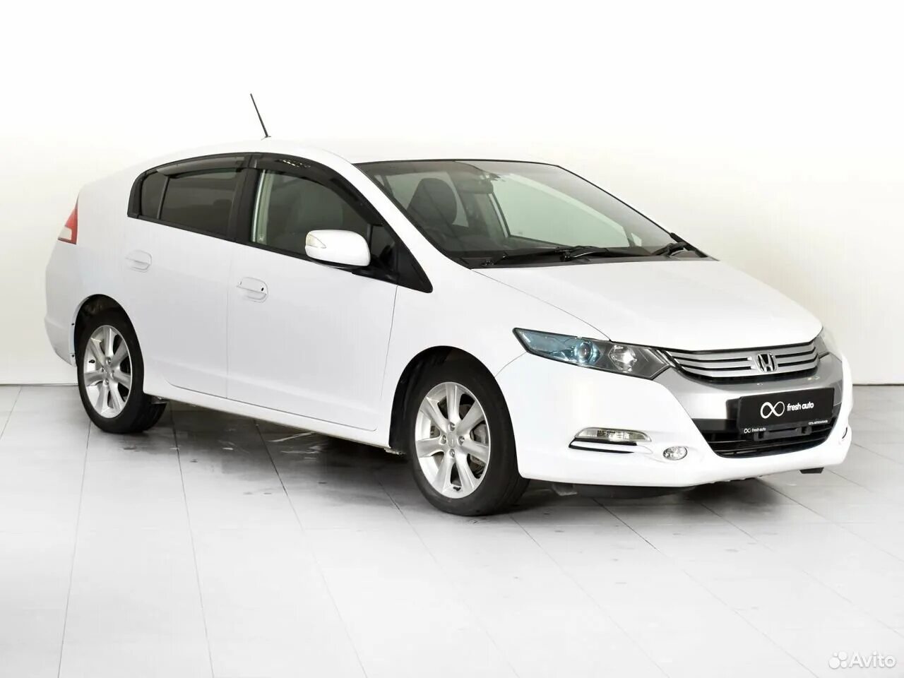 Honda insight 2009 год ze2. Honda insight ze3 цвета. Пацанский хонда инсайт 2009 черно белый. Хонда инсайт 2010. Хонда инсайд цветсеребро.