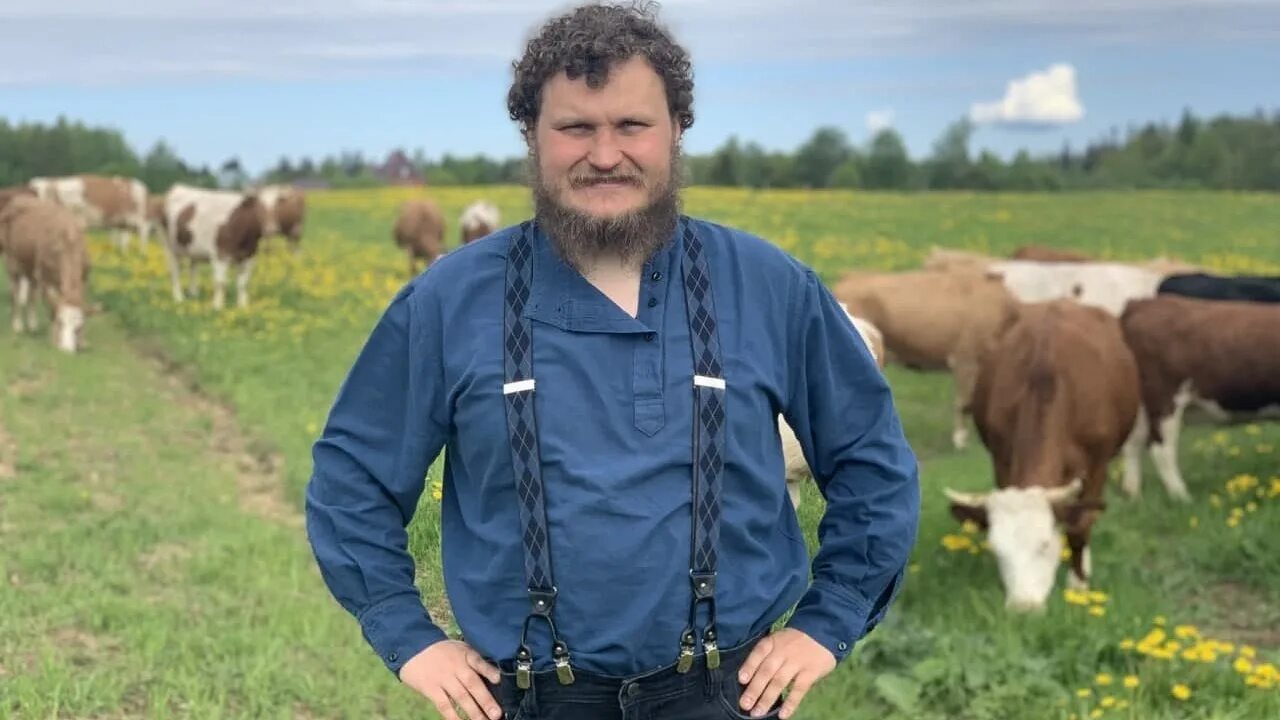 Бывший фермер. Фермерскоеихозяйство в ужуре. Веселый молочник джастас уолкер. Олег сирота 2023. Кфх григорян.
