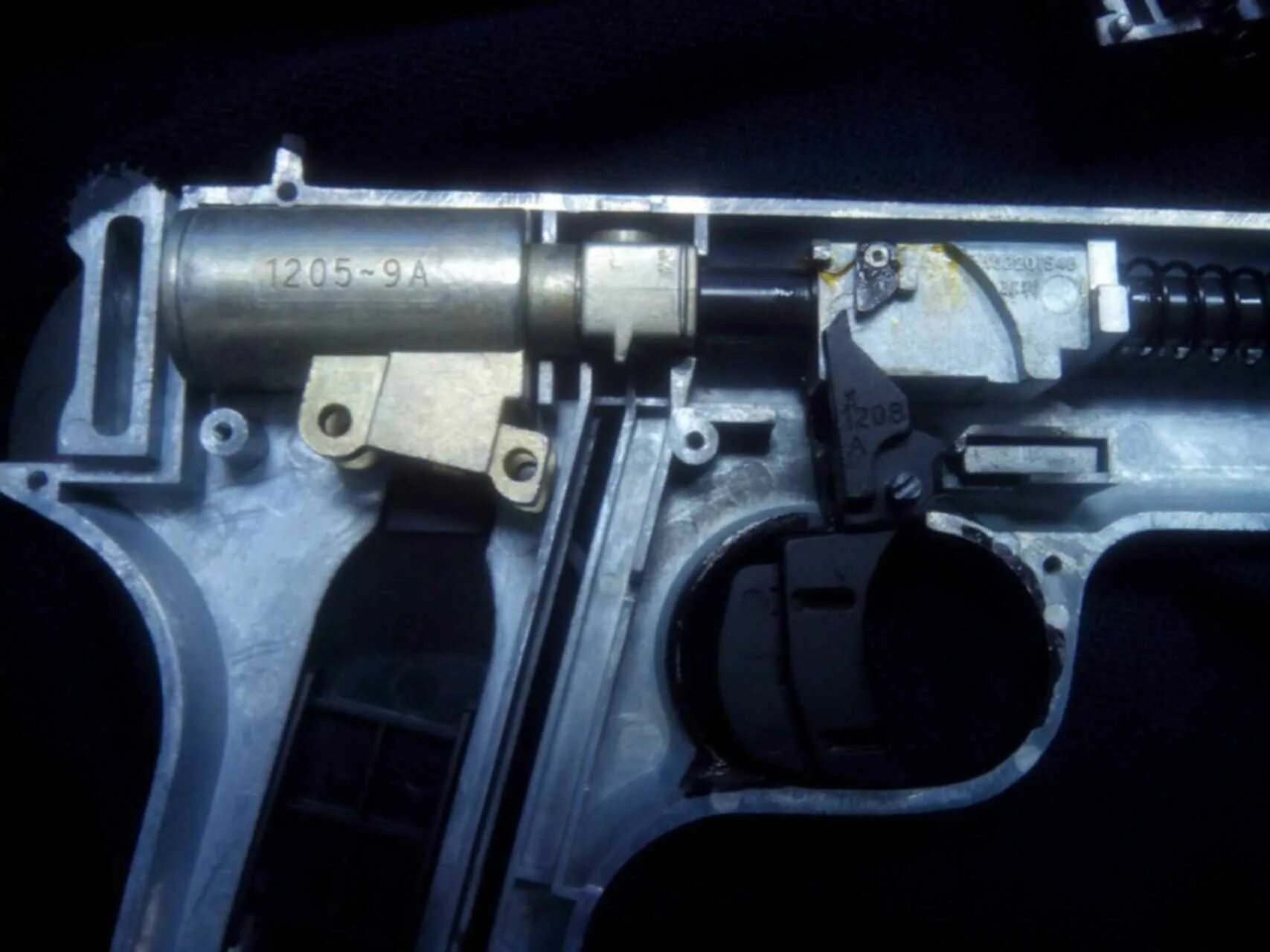 Сборка пневматического пистолета сталкер s84. Сборка пневматического пистолета Stalker s1911t. Клапан для сталкер 84. Сборка пистолета сталкер s1911g. Замена прокладок пистолетов
