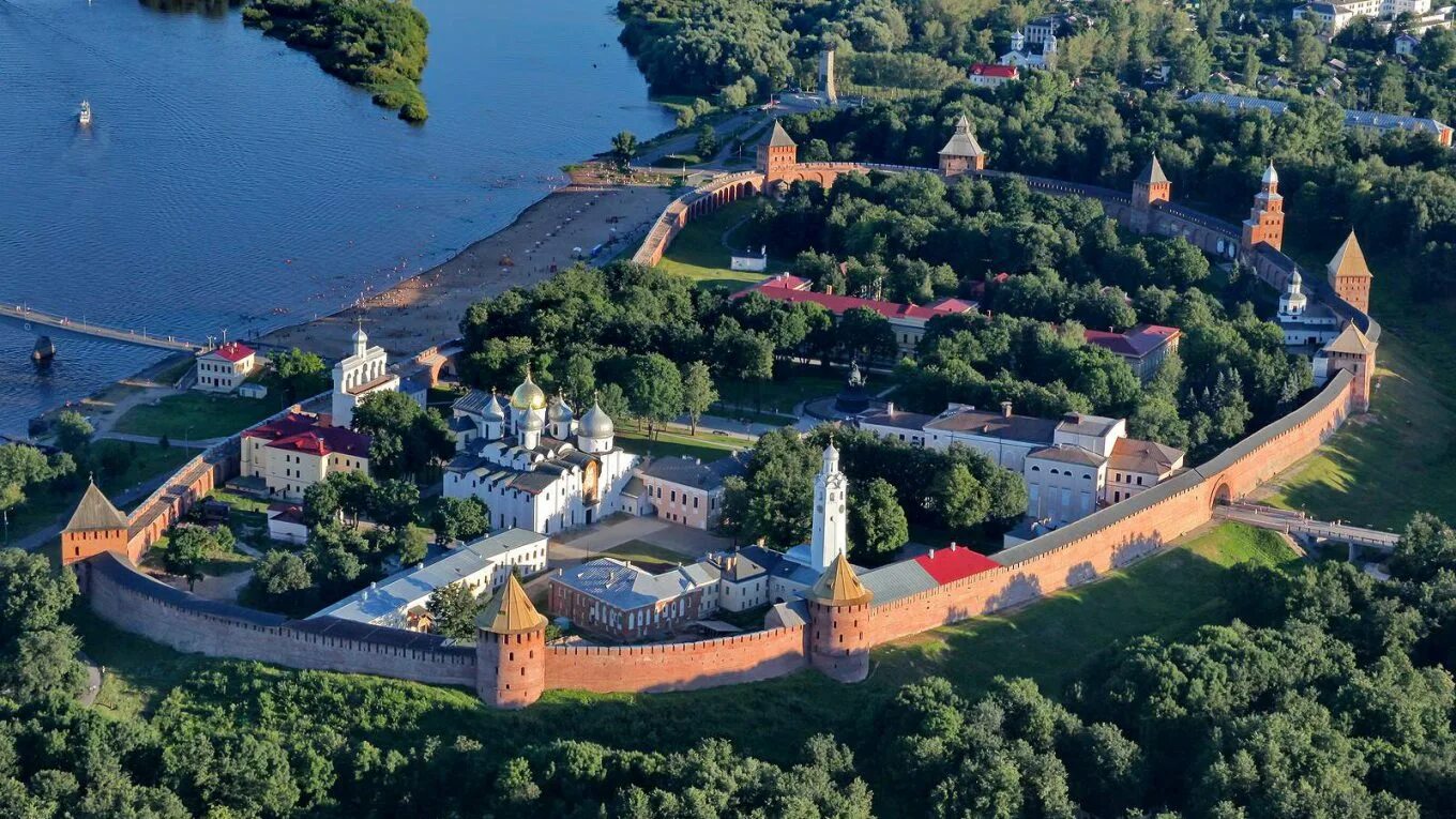 Великий новгород кремль. Новгород великий новгород. Новгород путешествие. Новгород путешествие. Новгородский детинец великий новгород.