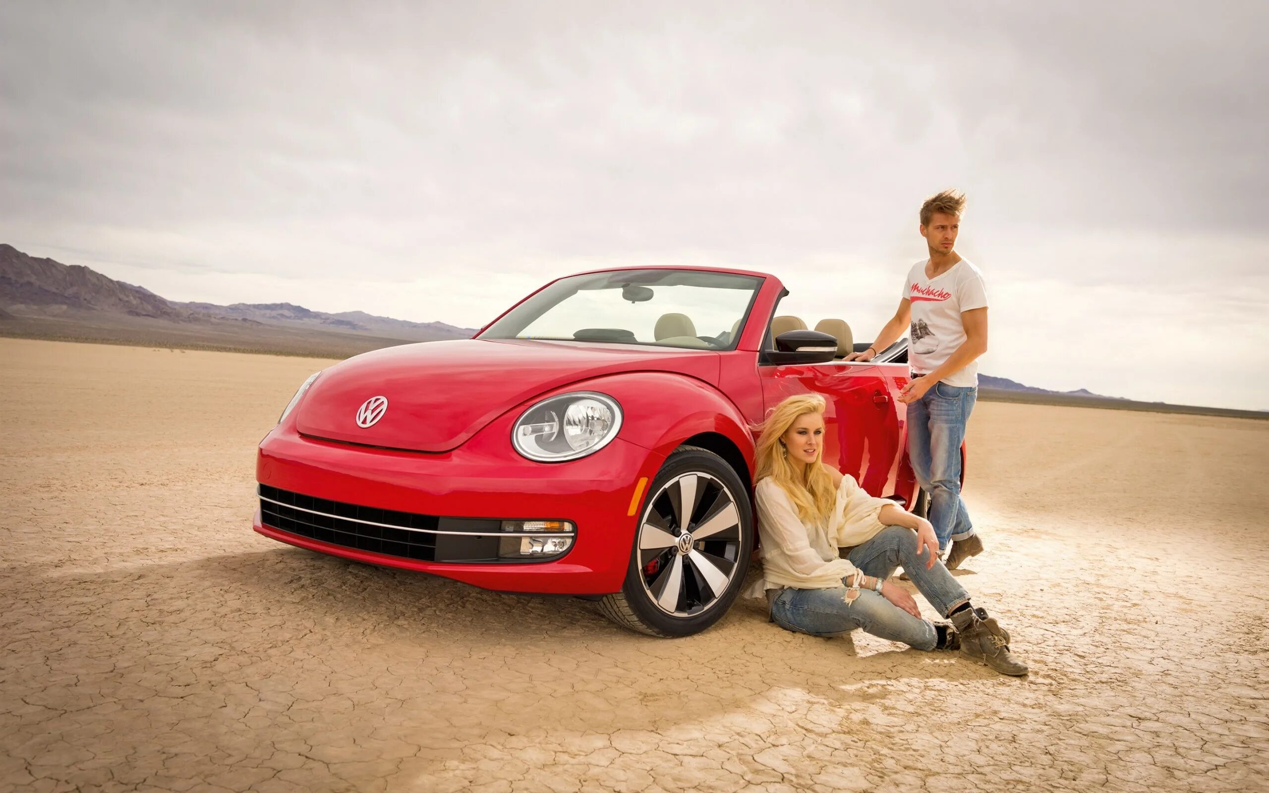 Volkswagen Beetle Cabriolet 2012. Фольксваген Жук кабриолет красный. Фольксваген турбо кабриолет. Фольксваген Жук Порше