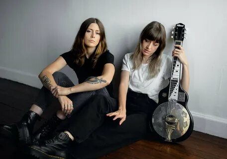 Группа Larkin Poe - это дуэт двух потрясающих сестер из Джорджии. 