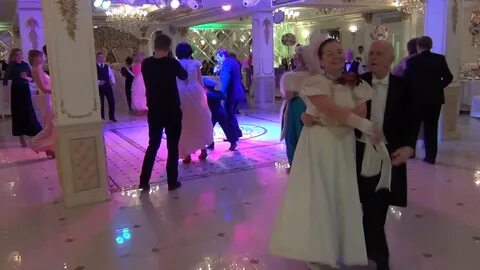 Танцевали на балу харламов
