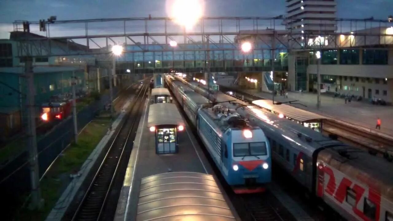 Ночной жд вокзал ростов-на-дону. Расписание поездов. Ростов главный санкт-петербурга. Вокзал ростов на дону эп1м. Прибытие поезда.