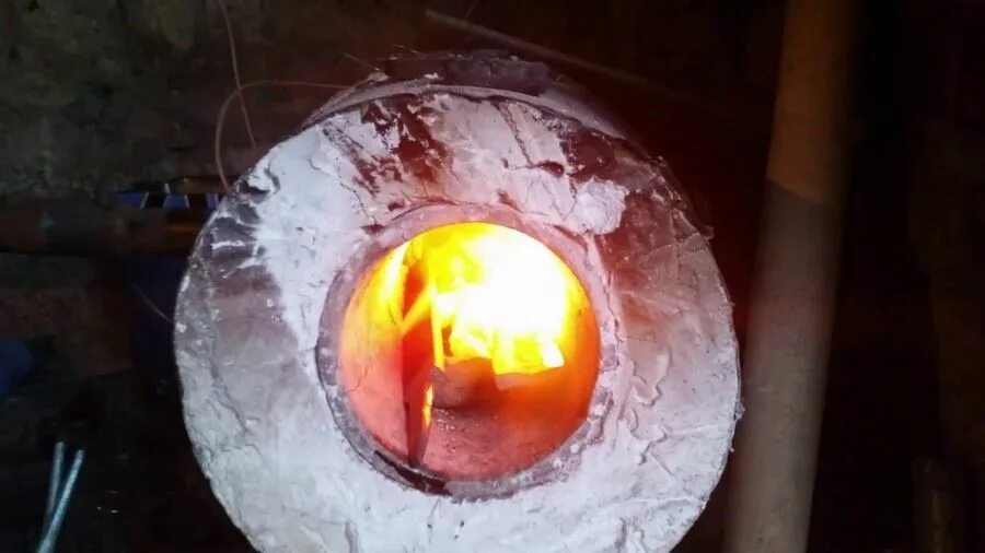 Горнов 10. Меха для раздувания огня в кузнице. Кузнечный мини горн угольный. Горн кузнечный электрофицированный пгэ-00. Горнов 10.