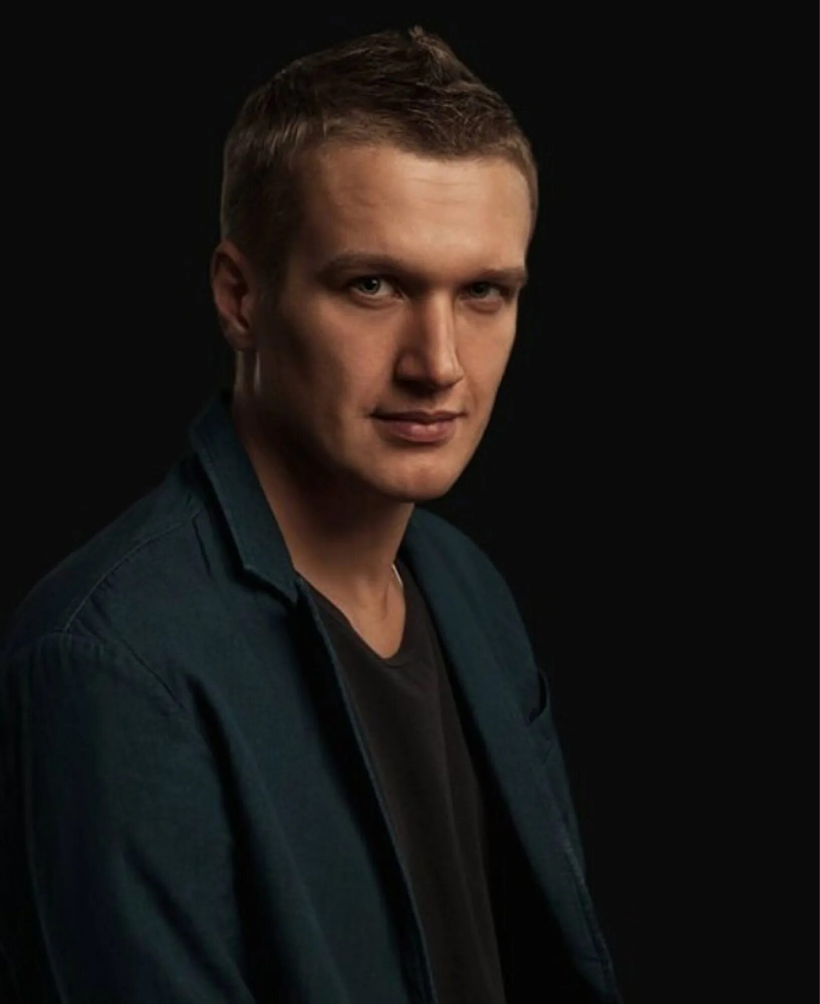 Руденко алексей новосибирск. Алексей руденко дизайнер. Антон руденко диджей. Руденко 9. Руденко 9.